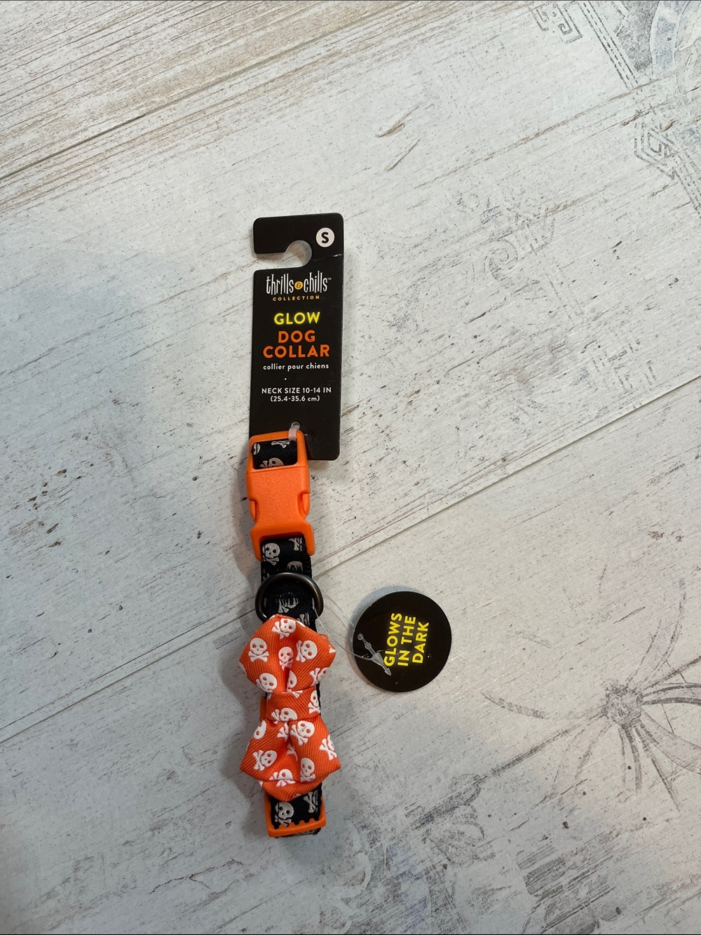 Thrills and Chills Glow in The Dark Dog Collar Size Small